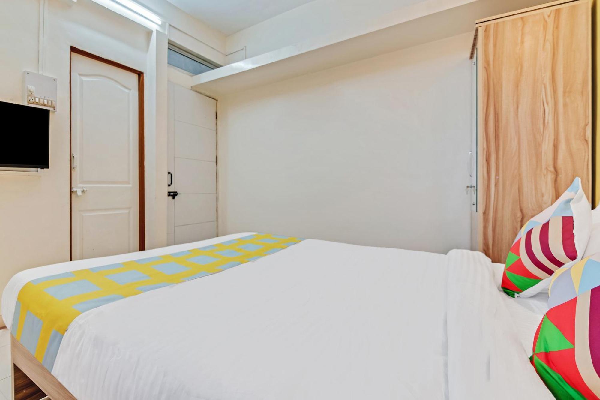 Super Hotel O Saraswati Niwas Vadgaon Budruk بونة المظهر الخارجي الصورة