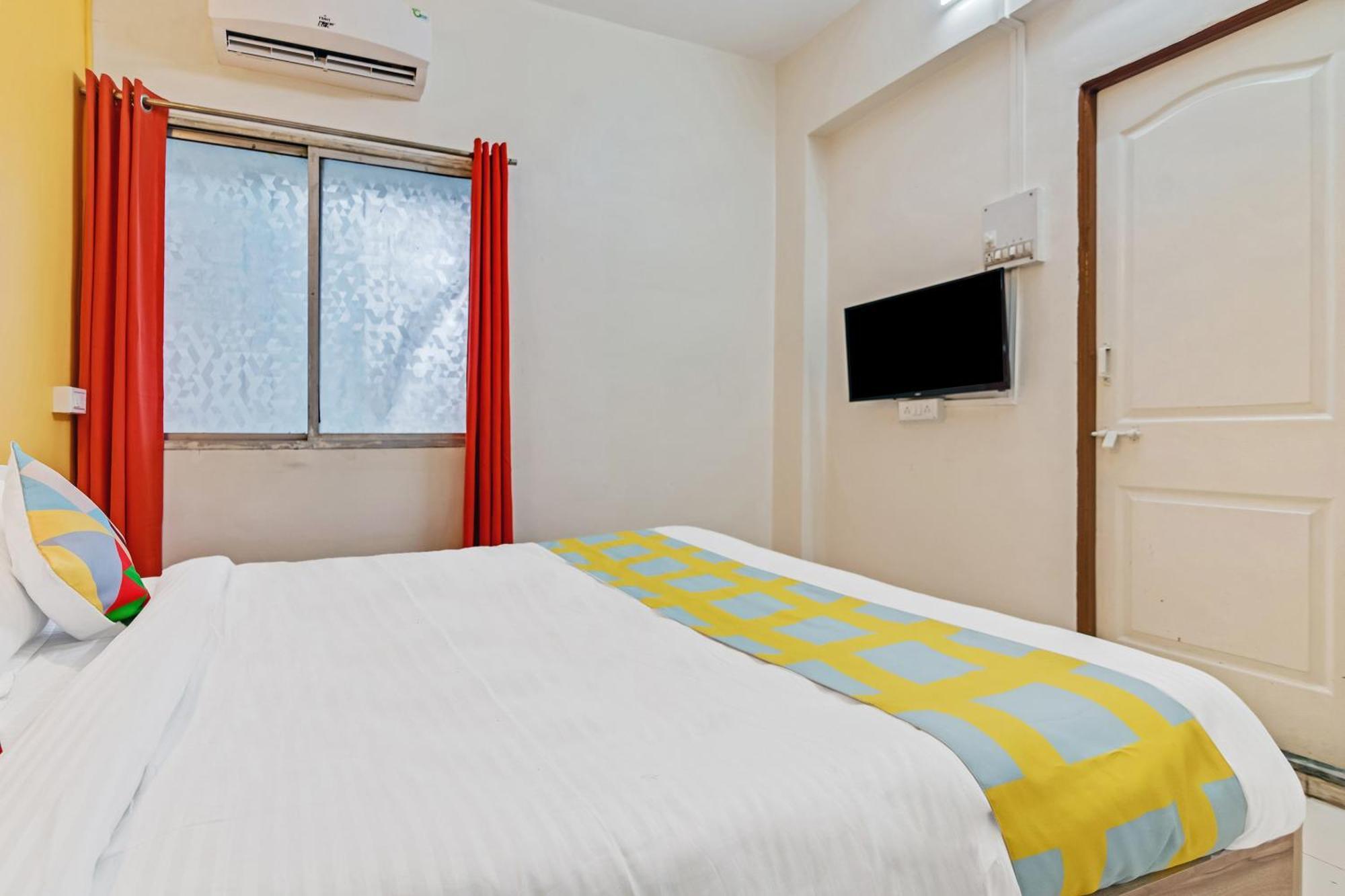 Super Hotel O Saraswati Niwas Vadgaon Budruk بونة المظهر الخارجي الصورة
